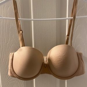 Victorias Secret 34C lined strapless bra